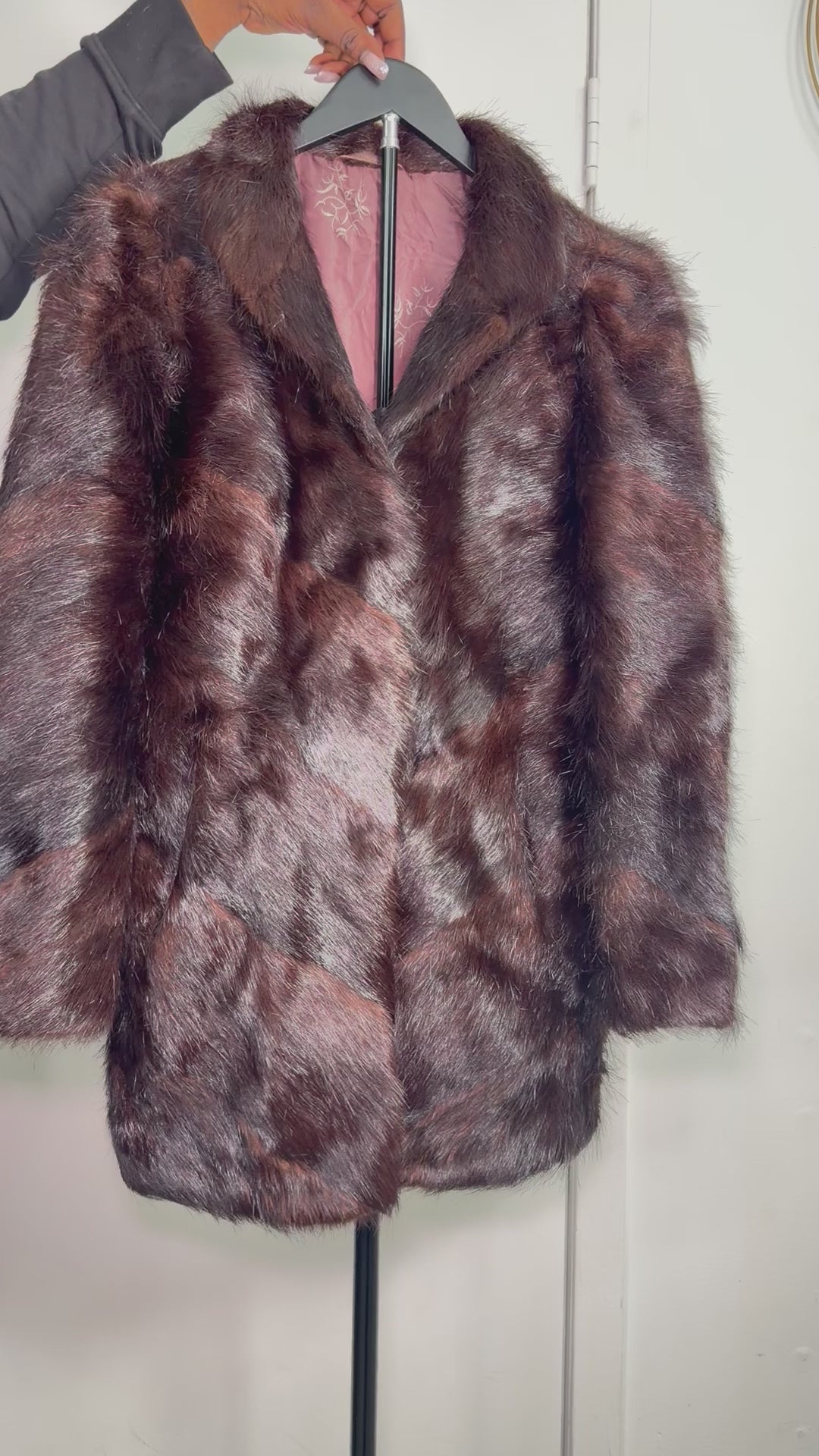 Vintage Mink Fur Coat – Deep Chocolate Brown with Chevron (Medium)
