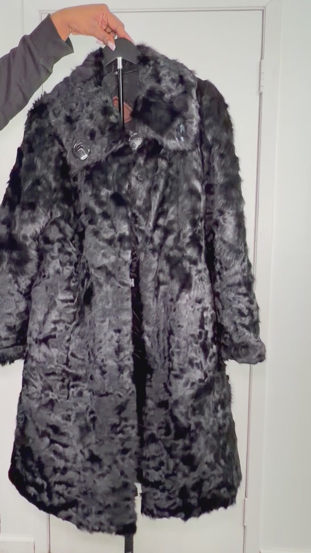 Vintage Rabbit Fur Coat – Jet Black (XL)