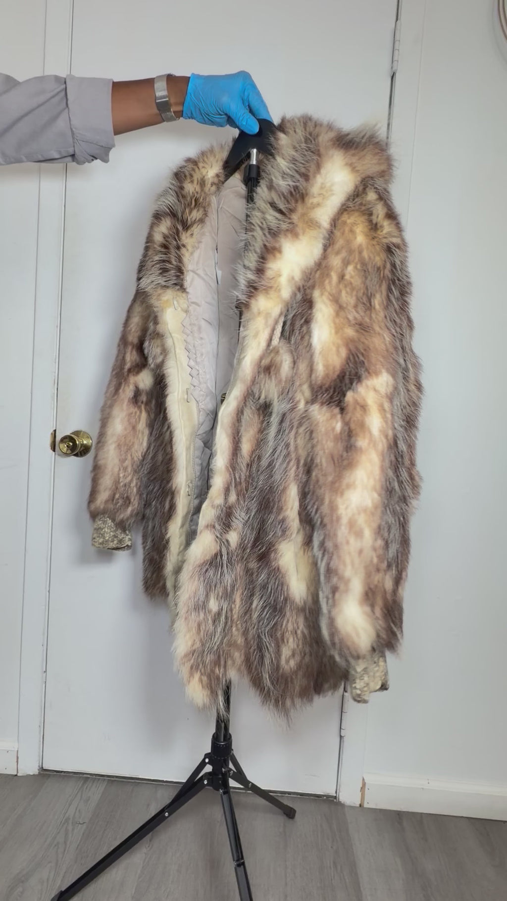 Vintage Finnish Raccoon Fur Hooded Coat Natural Brown Cream Small/ Medium 048