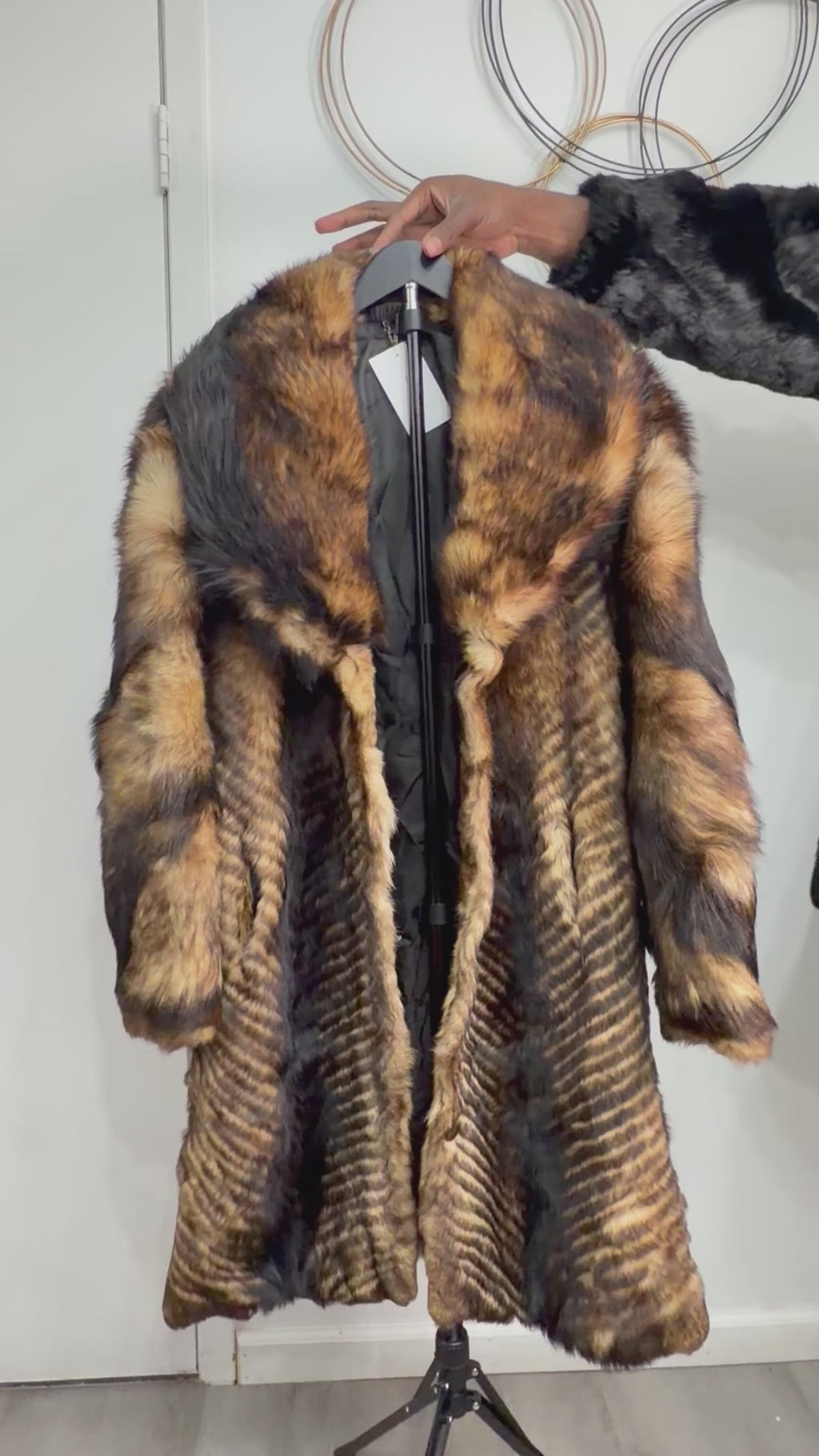 Vintage Fox Fur Statement Coat – Chevron Pattern, Size 1X