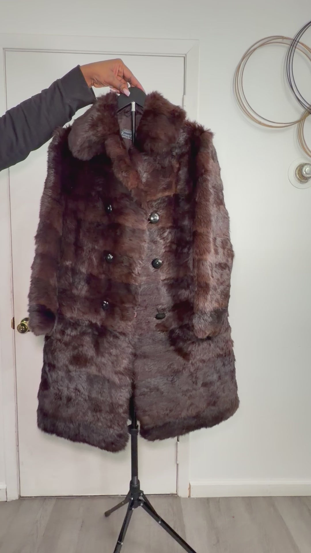 Vintage Mink Fur Coat – Chocolate Brown (Medium)